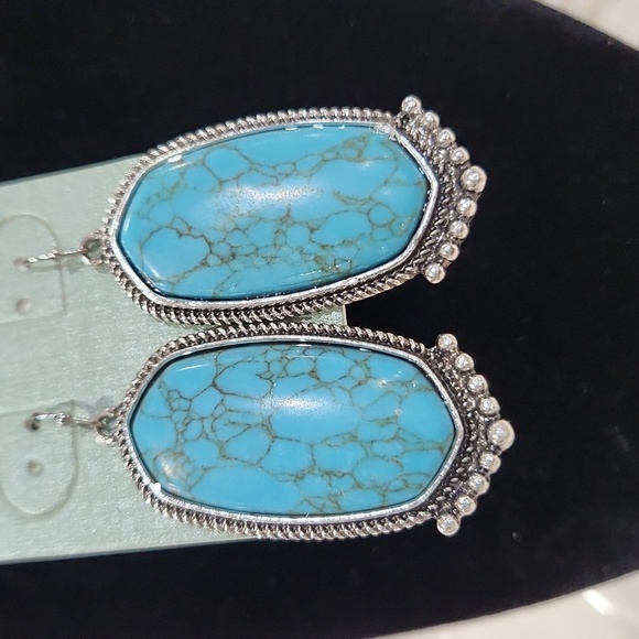 🔹️ATTERRI🔹️ reconstituted Stone Turquoise Silver Earrings - Picture 6 of 6